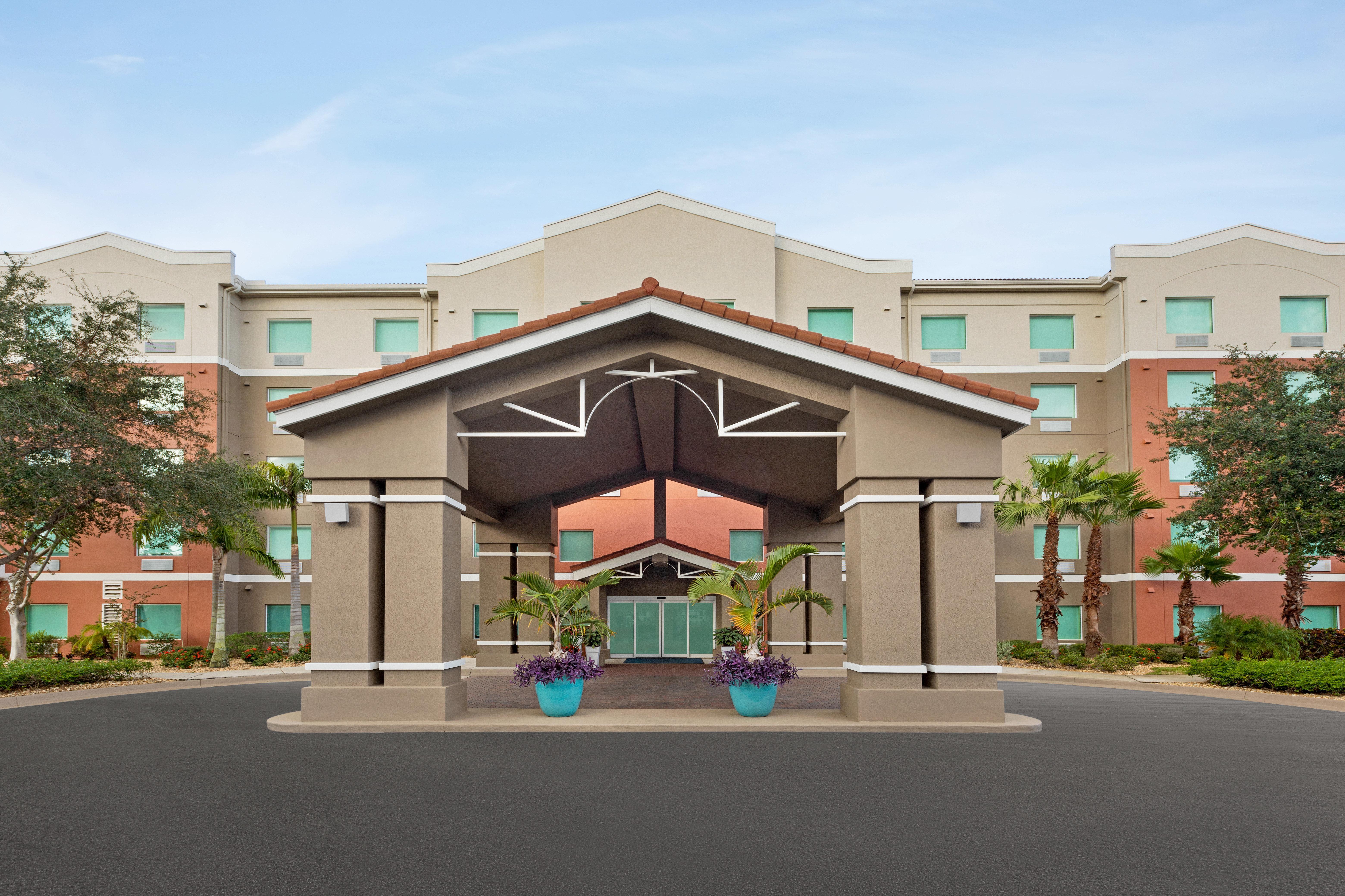Holiday Inn Express & Suites Pembroke Pines-Sheridan St By Ihg Zewnętrze zdjęcie
