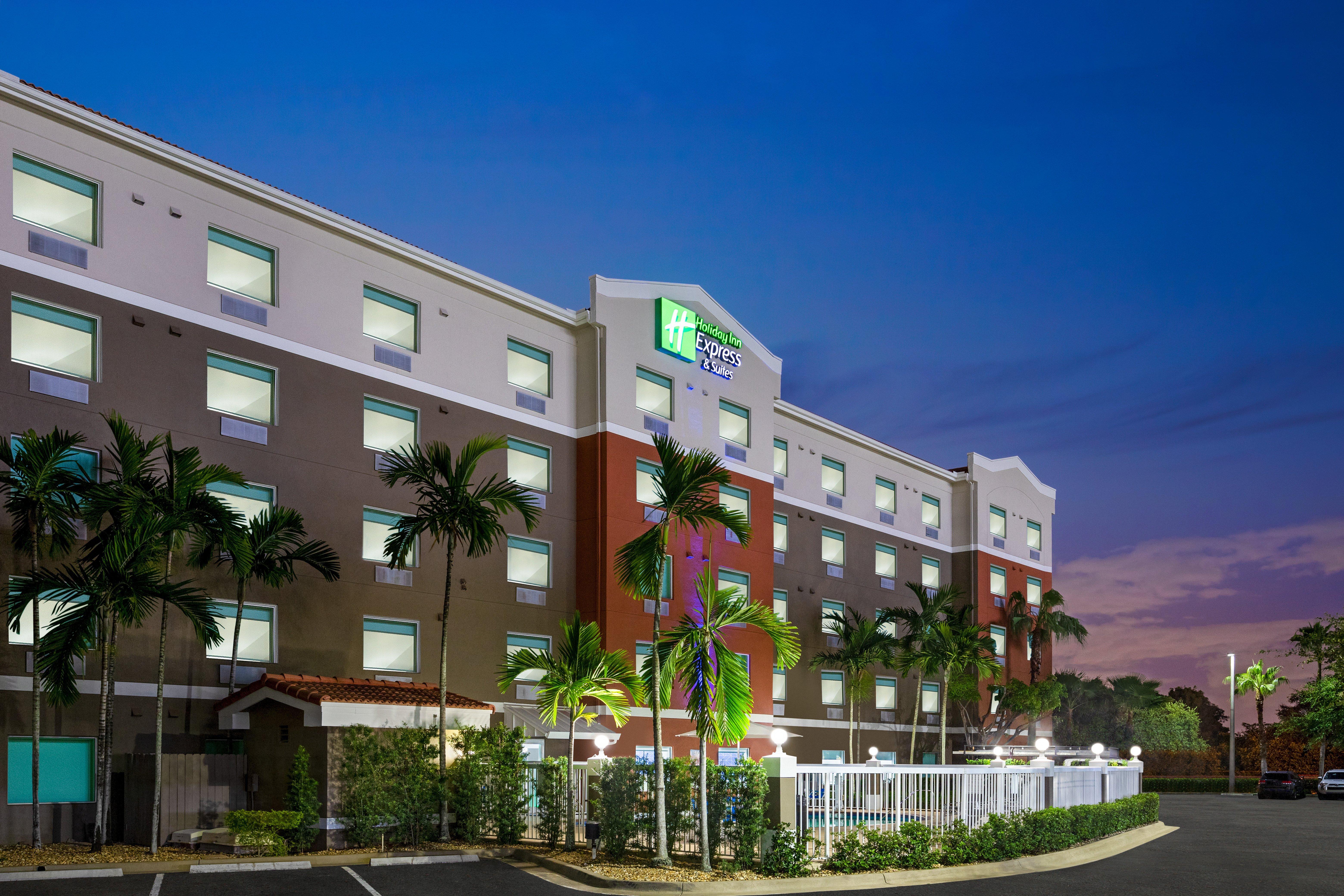 Holiday Inn Express & Suites Pembroke Pines-Sheridan St By Ihg Zewnętrze zdjęcie